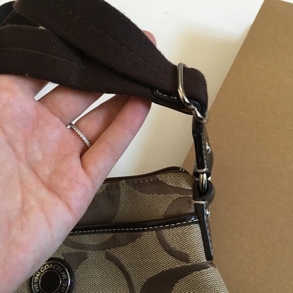 Coach Signature Stripe Swingpack Crossbody Brown - Picture 4 of 7